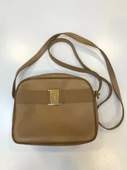 Salvatore Ferragamo フェラガモショルダーバッグ　I.215