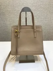 Salvatore Ferragamo フェラガモエイミートートバッグ　I.216