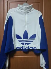 アディダス トレフォイル クロップド ハーフジップ スウェット