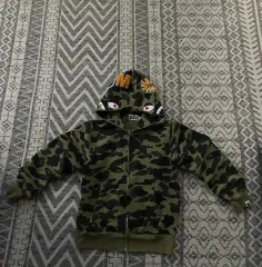 A BATHING APE 1st カモフラ シャーク フード ジップアップ 迷彩柄