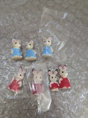 シルバニアファミリー　ガチャガチャ ミニフィギュア シルクネコ　ショコラウサギ　人形　まとめ売り　セット