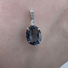 K18WG 天然ブルートリートダイヤモンド ペンダントトップ 0.318ct 