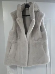 購入後未使用 アイボリー ファー ベスト
