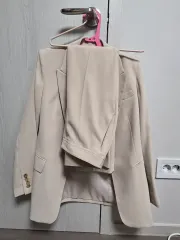 未使用)SORIAH ベージュ レディース スーツ セット