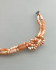 ピンク珊瑚の羽織紐. 組み紐風 はおりひも 『宝石サンゴ』