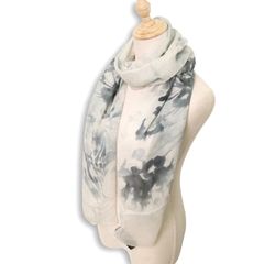 ARMANI COLLEZIONI(アルマーニ コレッツィオーニ)  シルク100％ 水彩 透かし フ 花柄 フラワープリント ロング縦長 ストール スカーフ ユニセックス ブルーグレー 170cm×66cm