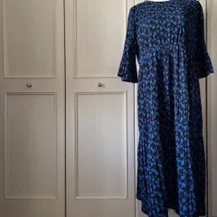 【東あずま店　併売品】　ジャーナルスタンダード JOURNAL STANDARD 花柄 フラワー ワンピース シャツ ロング マキシ　総柄　ブルー 青 藍色 ネイビー 紺色　BLUE　NAVY　お呼ばれ　デート　オフィスカジュアル　食事会　プリーツ　フレア