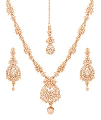 Touchstone レディース インディアンジュエリーセット maang tikkaウェディングゲストゴールドネックレス ボリウッドジュエリーセット ページェント エレガント プロム ブライド アクセサリー ウエスタンクリスタル チャンキーラインストーンネッ