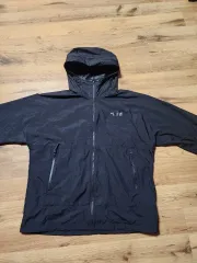 ザノースフェイス 薄いウィンドブレーカー (100)