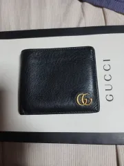 グッチ ブラック マーモント 二つ折り財布