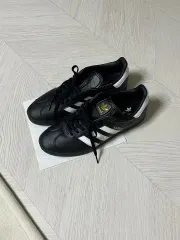 アディダス ガゼル