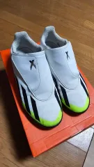 アディダス キッズ サッカーシューズ 白 (230)