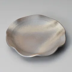 黒銀彩１１.０輪花皿（信楽焼）