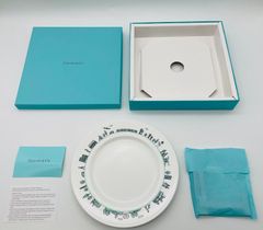 Tiffany & Co. ギフトボックスデザイン皿2枚セット - メルカリ