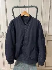 UNIQLO MA-1 パイロットジャンパー
