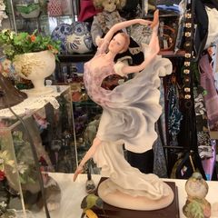 バレエシューズ　花瓶　ピンク　トウシューズ　フラワーベース　バレリーナ　骨董品 バレエシューズ 花瓶 ピンク トウシューズ フラワーベース バレリーナ
