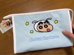 クレヨンしんちゃん ポーチ スカイブルー 新品 (タグ付き)
