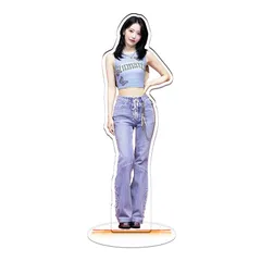 LE SSERAFIMクリルスタンド KPOP　約20cm 宫胁咲良SAKURA