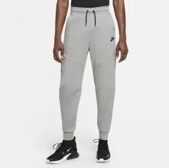 35 ナイキ テック フリース ジョガーパンツ