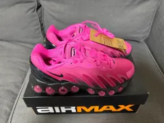 ナイキ エアマックス dn8 235