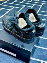 ナイキ エア ジョーダン1 トラヴィススコット FANTOM ブラック 255