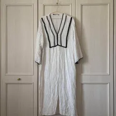 18 ZARA ザラ BASIC ベーシック 長袖 ロング ワンピース ストライプ　お呼ばれ　デート　オフィスカジュアル　食事会　スリット　刺繍　stripe　ストライプ