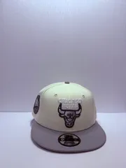 Newera シカゴブルズ 6×チャンピオンズ 9fifty スナップバックキャップ ツートンカラー