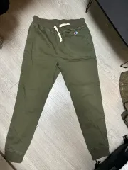 チャンピオン ジョガーパンツ カーキ M