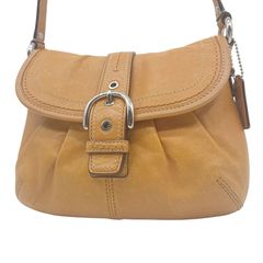良品✨COACH ショルダーバッグ ソーホー フラップ レザー 若草色 ロゴ 