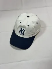 エメレオンドレ ニューヨーク・ヤンキース ベースボールキャップ 白ネイビー