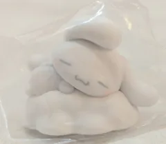 しろふわ雲でおひるね シークレットマスコット シナモロール