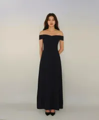 オフショルダー ブラック ワンピース ドレス（実際に着用 1回）