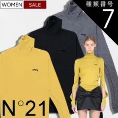 種類7：40/ブラック 【定価69,300円(税込)】N°21　-ヌメロ ヴェントゥーノ-　大人の余裕とヌケ感漂わせる１着！上品な大人スタイルを演出するビーズロゴタートルネックニット ウールニットセーター スリットデザイン 長袖 A0399000 マスタード 