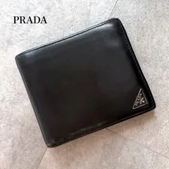 PRADA プラダ トライアングルロゴ 二つ折り財布 ブラック 黒 レザー 札入れ カードケース 三角ロゴプレート　a10