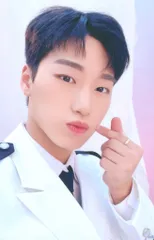 ATEEZ SAN ANITEEZ in ILLUSION アクリルフレーム
