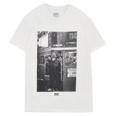 JJJ - Live Photo Tee pop yours WHITE - メルカリ