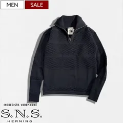 【定価59,400円(税込)】S.N.S HERNING -エスエヌエスハーニング-  美しいシルエットにコナレ感醸すディテール！クールで洗練された大人のムードを演出するワッフル編みコンビハーフジップウールニット プルオーバー バブルパターン 589-7023