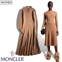 【定価136,400円(税込)】MONCLER モンクレール 　美しいカラーリングとストレッチニットがラグジュアリーカジュアルを格上げするブランドアイコンパッチ付き ニットワンピース  セーター  ABITO TRICOT 国内正規品/モンクレールジャパン  