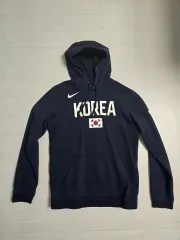 ナイキ コリア 韓国国家代表 バスケットチーム WHO フードTシャツ (CJ7616-451)