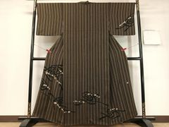 アンティーク着物 柘榴文様小紋 - メルカリ