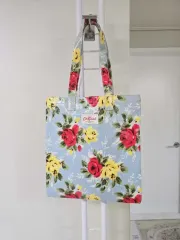 Cathkidston(キャスキッドソン) フラワー ショルダーバッグ トートバッグ 34x37cm オーバーサイズ 軽量 エコバッグ
