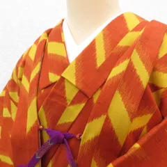 ウール着物 ウールアンサンブル2点セット 羽織＆着物 オレンジ×イエロー 絣調 幾何学柄 バチ衿 胴抜きタイプ カジュアル 身丈144cm