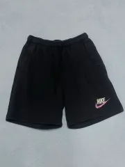 30) NIKE ロゴ 刺繍 ハーフパンツ