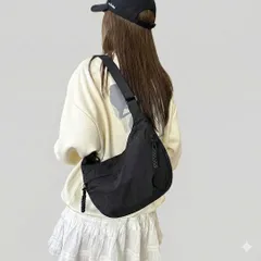 ショルダーバッグ ハーフムーン 黒 ボディバッグ ナイロン 撥水 メッセンジャーバッグ メンズ レディース 斜めがけ 大容量 中仕切り 収納 軽量 コンパクト 韓国 ストリート カジュアル ブラック 男女兼用 軽い おしゃれ