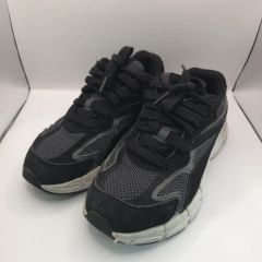 240 PUMA プーマ スニーカー スニーカー ジム用シューズ ランニングシューズ ブラック