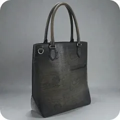 2026年最新】berluti ベルルッティ トートバッグの人気アイテム - メルカリ