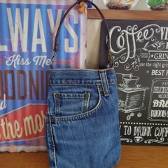 55☆USEDダメージデニムリメイク☆手さげバッグ☆ミニバック☆マイボトルケース☆古着リメイク