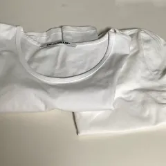 新品) BLACKUP スザンヌ Uネック クロップド 半袖Tシャツ