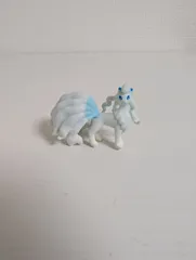 ポケモン　ゲットコレクションズ　ミニフィギュア　アローラキュウコン