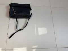 トリーバーチ ブラック クロスバック バッグ